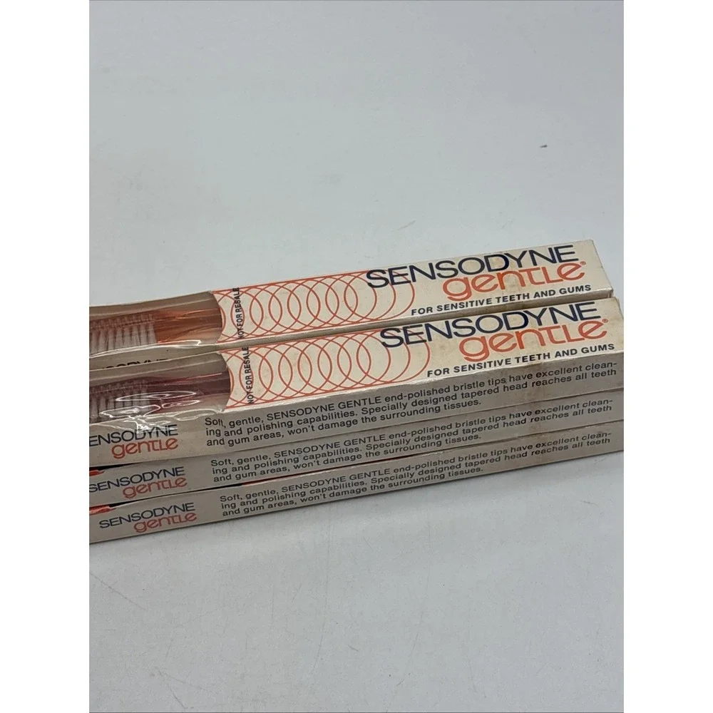 7- Vintage Sensodyne Gentle Toothbrush Sensitive Teeth/Gums Made In USA